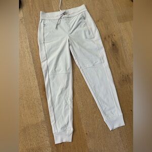 Athleta Women's tan cross train Joggers